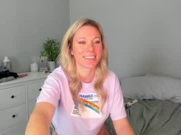 girl
        texas_blonde cam image #1232030