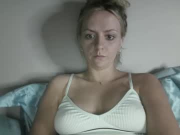 girl
        mollyharttt cam image #7013095