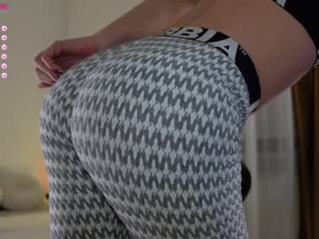 girl
        fit___girl cam image #780159