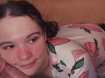girl
        chery_lady22 cam image #1062404