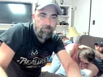 couple
        hardworkertn cam image #3552662
