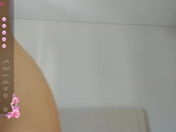 girl
        sweety_vikky cam image #6651527
