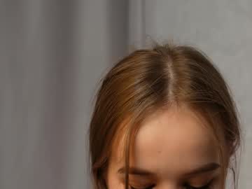 girl
        yeepshyy cam image #5363543