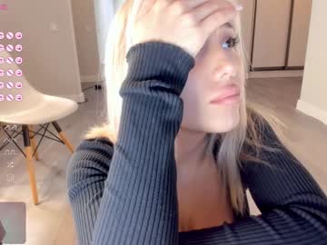 girl
        doseofhappiness cam image #5997038