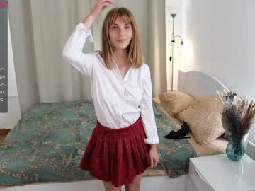 girl
        cute_mutella cam image #2155471