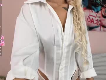 girl
        jollly_belle cam image #5436835
