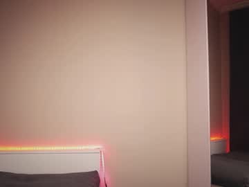 girl
        miss_sweetdream cam image #199546