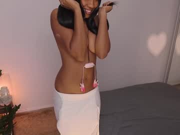 girl
        therainqueen cam image #5805230