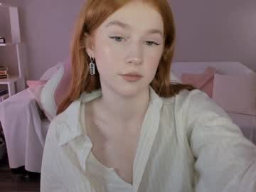 girl
        leahsthetics cam image #6939440
