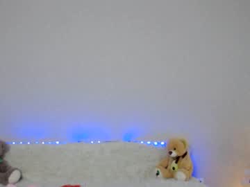girl
        alice_rays_ cam image #430925