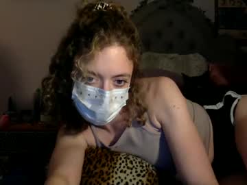 girl
        sweetmarie223 cam image #3776841