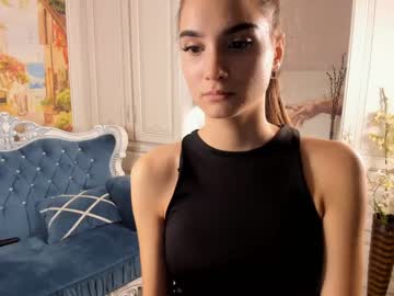 girl
        isobelsimpson cam image #2892794