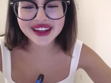 girl
        playnofuckinggames cam image #363701