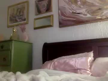 girl
        lexieestarr95 cam image #524973