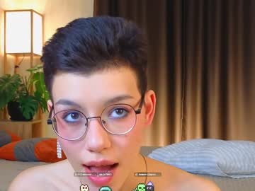 girl
        riskyteasse cam image #5690928