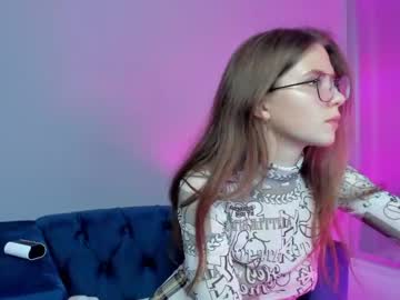 girl
        ameliia_castro cam image #3204781