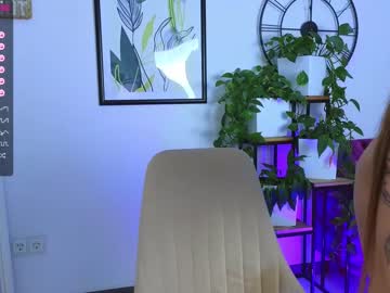 girl
        elizabeth__gray cam image #1741619