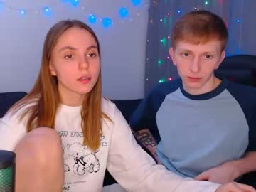 couple
        julsweet cam image #3208257