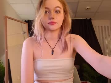 girl Nude Cam Girls Playing Games with just_mia_