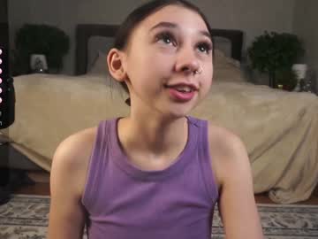 girl
        zarascarlett cam image #5788120