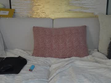 girl
        hotbella_ cam image #5081291