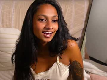 girl
        xzaramx cam image #5406599