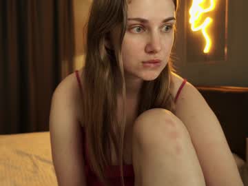 girl
        ammysky_ cam image #2136853