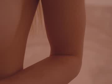 girl
        bunnydollstella cam image #5256185