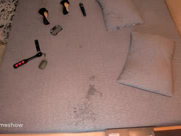 girl
        theanytimeshow cam image #5250478