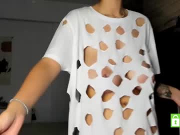 girl
        belovedkhlloe cam image #2710268