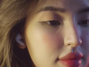 girl
        nayeonobi cam image #3706516