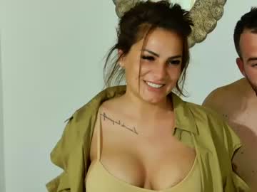 couple
        nicolle_jenkins cam image #4051872