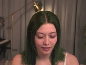 girl
        kina_ka cam image #5797853