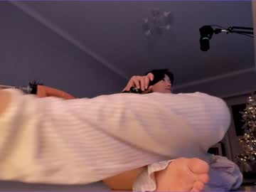 girl
        aerri_lee cam image #422661
