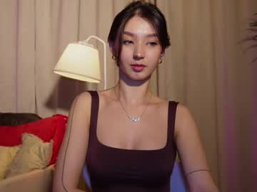 girl
        sarasuo cam image #6208376
