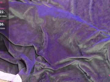 girl
        daphnemadison cam image #6075108