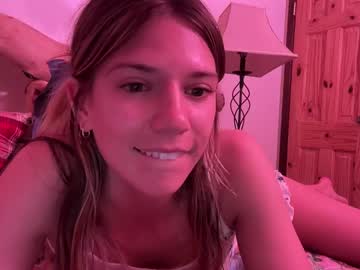 girl
        oliviahansleyy cam image #6255337
