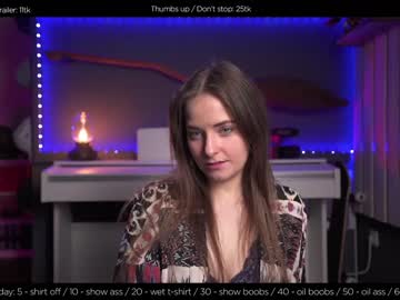 girl
        hermione_potter_couple cam image #880171