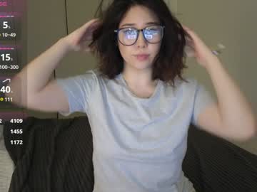 girl
        ki_mi cam image #6540688