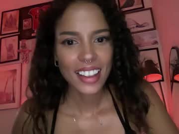 girl
        jazmeetswrld_show cam image #6882899
