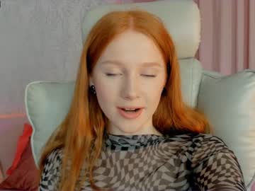 girl
        madeline_jackson cam image #1536168