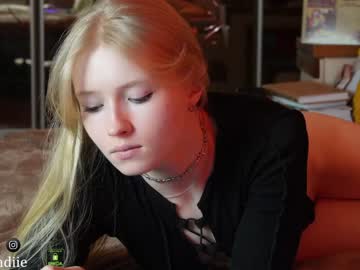 girl
        bestblondiiecb cam image #3450815