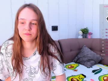 girl
        prudencebramson cam image #3863913