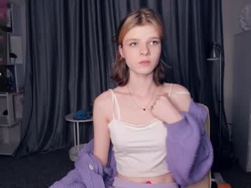 girl
        sindykate cam image #4688613