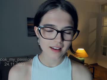 girl
        look_my_passion cam image #2921353