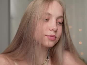 girl
        appr0ved cam image #6552217