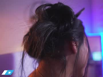 girl
        swt_molly cam image #372935