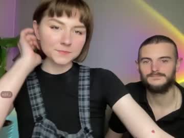 couple
        m4rk_and_cl4udi4 cam image #1390067