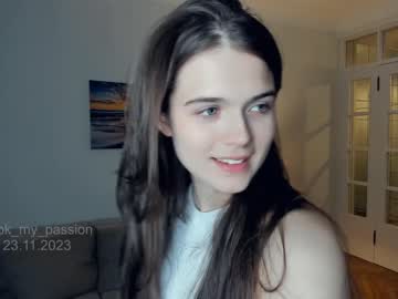 girl
        look_my_passion cam image #2915069
