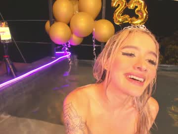 girl
        iam_eli cam image #4646376